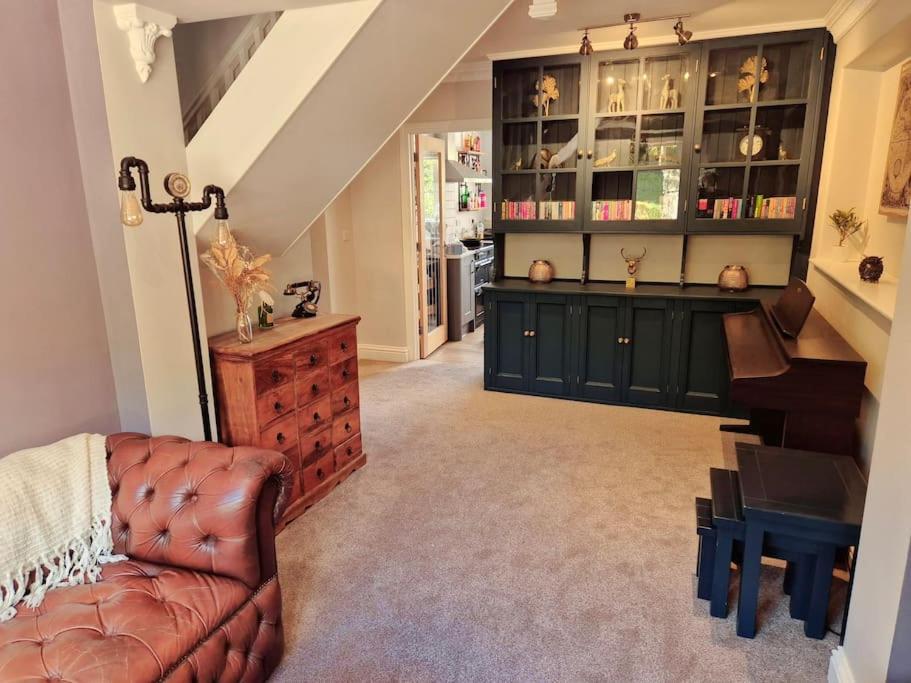 Large 4 Bedroom House On The River Wensum Sleeps 13 نورويش المظهر الخارجي الصورة