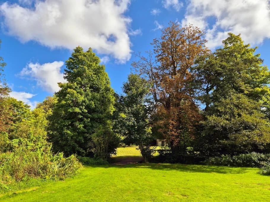 Large 4 Bedroom House On The River Wensum Sleeps 13 نورويش المظهر الخارجي الصورة