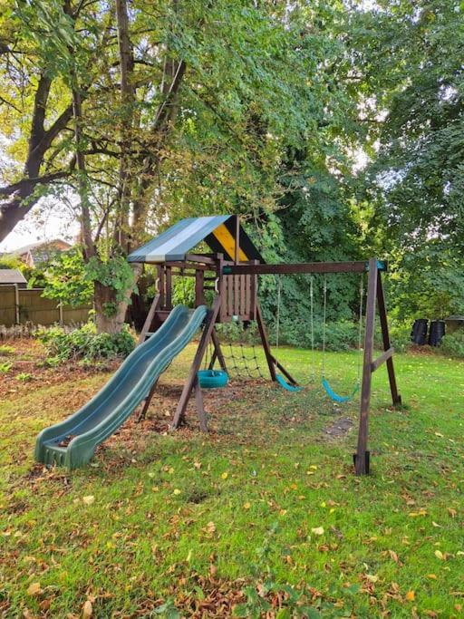 Large 4 Bedroom House On The River Wensum Sleeps 13 نورويش المظهر الخارجي الصورة