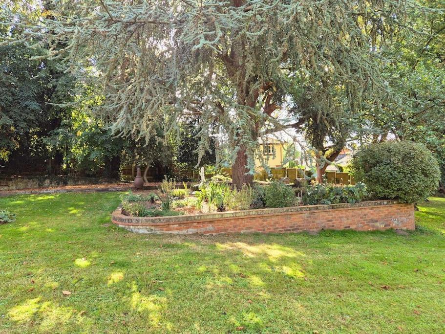 Large 4 Bedroom House On The River Wensum Sleeps 13 نورويش المظهر الخارجي الصورة