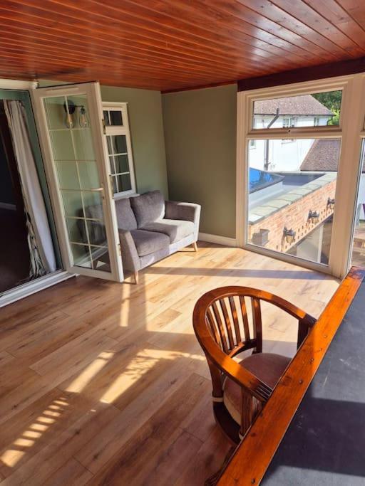 Large 4 Bedroom House On The River Wensum Sleeps 13 نورويش المظهر الخارجي الصورة