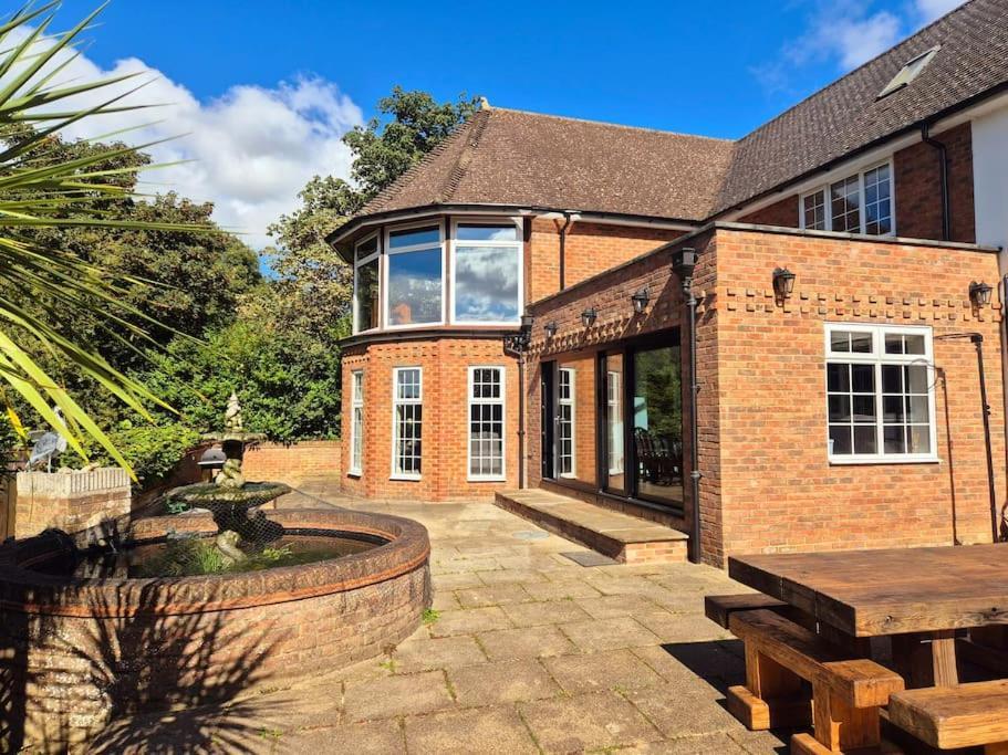 Large 4 Bedroom House On The River Wensum Sleeps 13 نورويش المظهر الخارجي الصورة